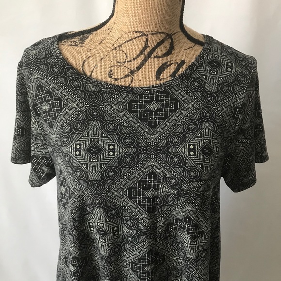 LuLaRoe Medium Tribal Short Sleeve Pattern Dress - Picture 4 of 7